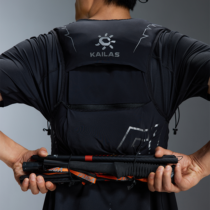 Color_Black Solitude