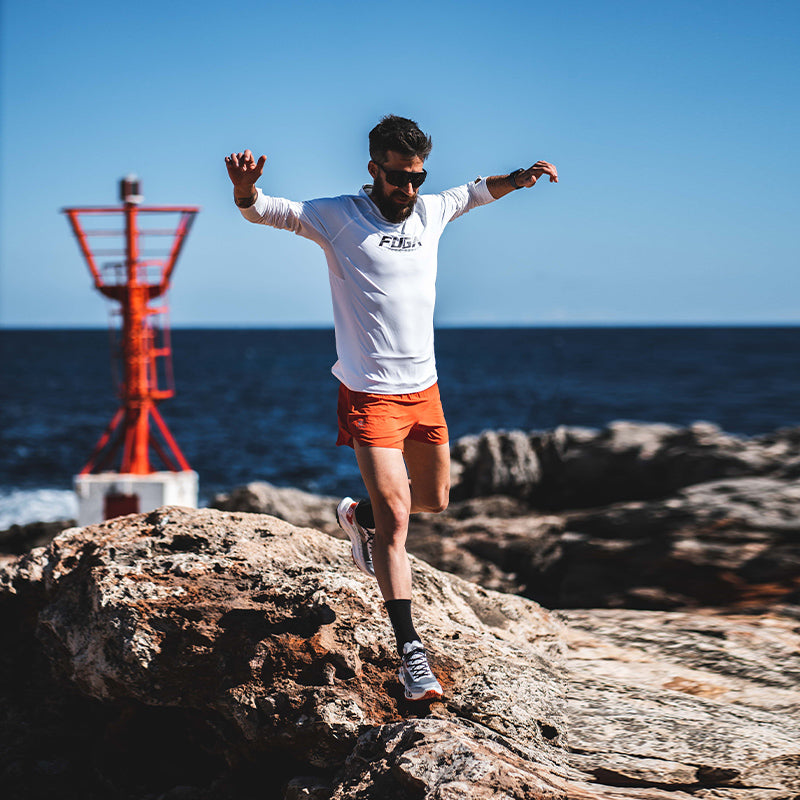 Color_White/FUGA Red